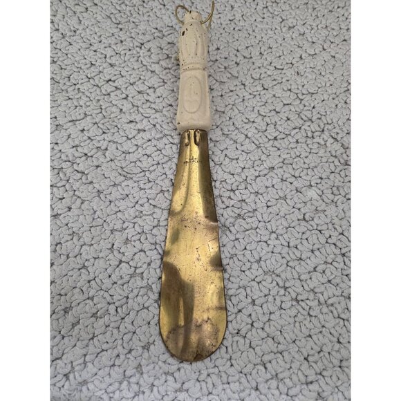 Vintage Jarman Lion Head Resin Carved Handle 24K Gold Plated Shoehorn - Picture 5 of 7